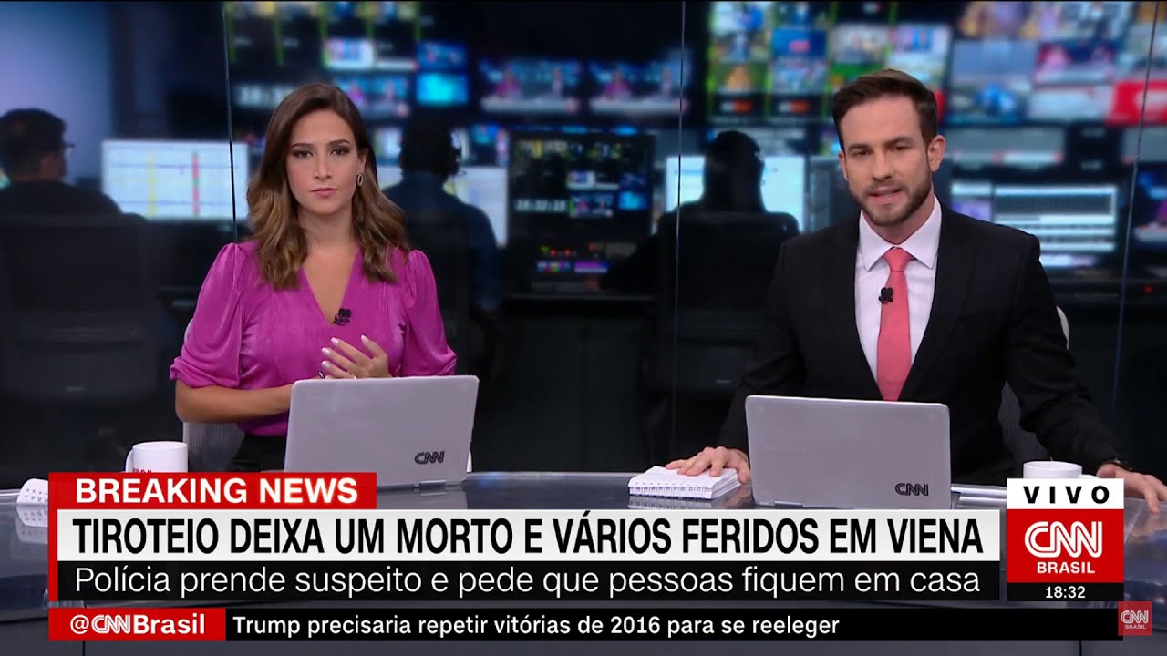 Trecho inicial do "Expresso CNN" com a estreia de Roberta Russo (02/11/20) | CNN Brasil
