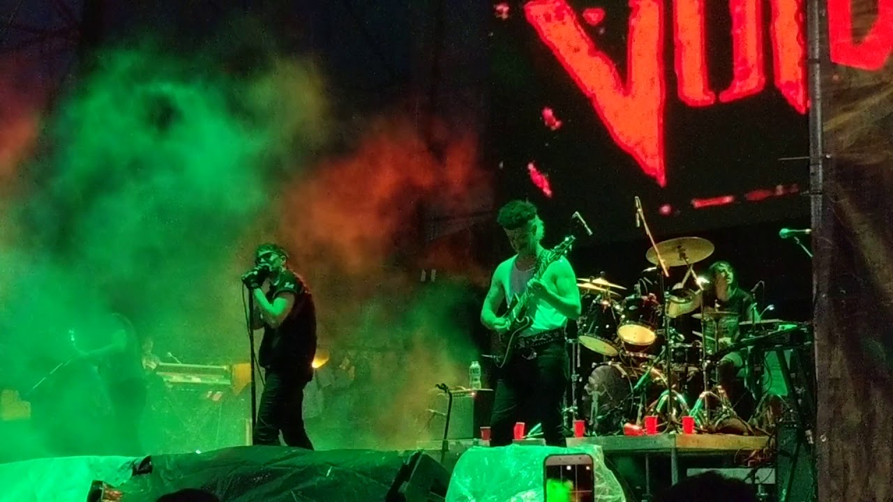 Seek and Destroy (Metallica cover), QYURRYUS - The Voidz