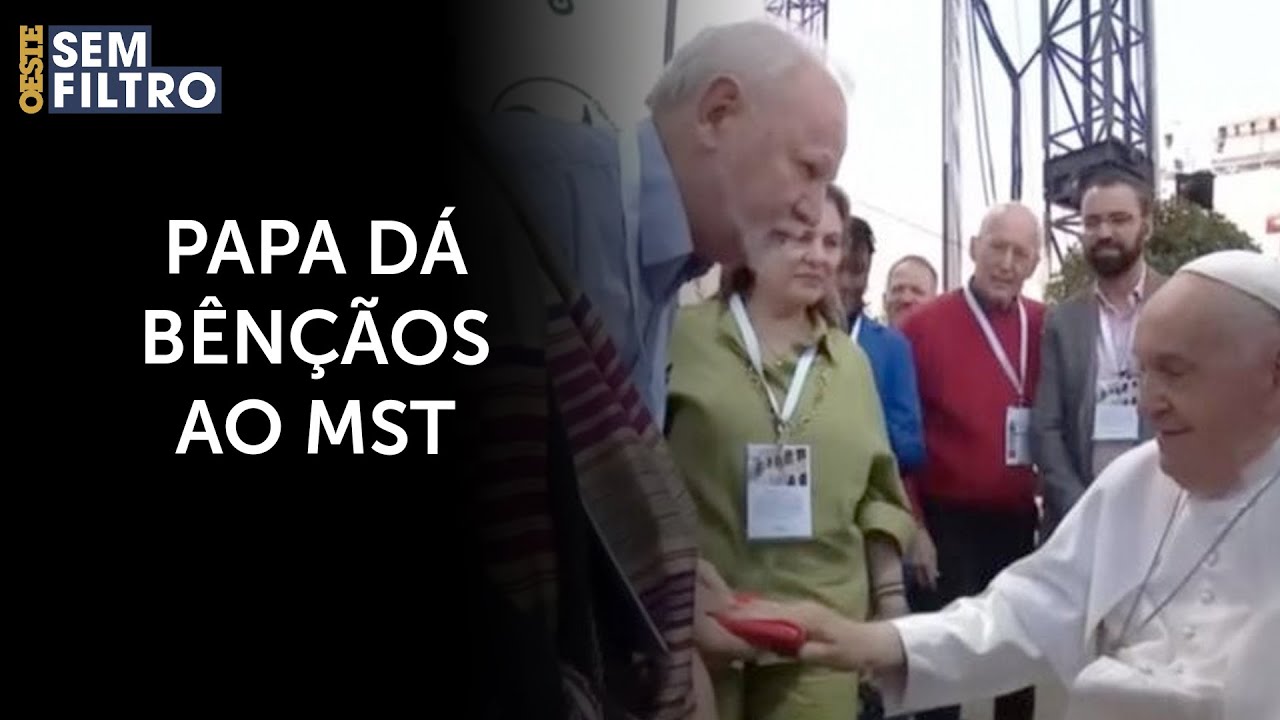 Papa Francisco abençoa bandeira do MST
