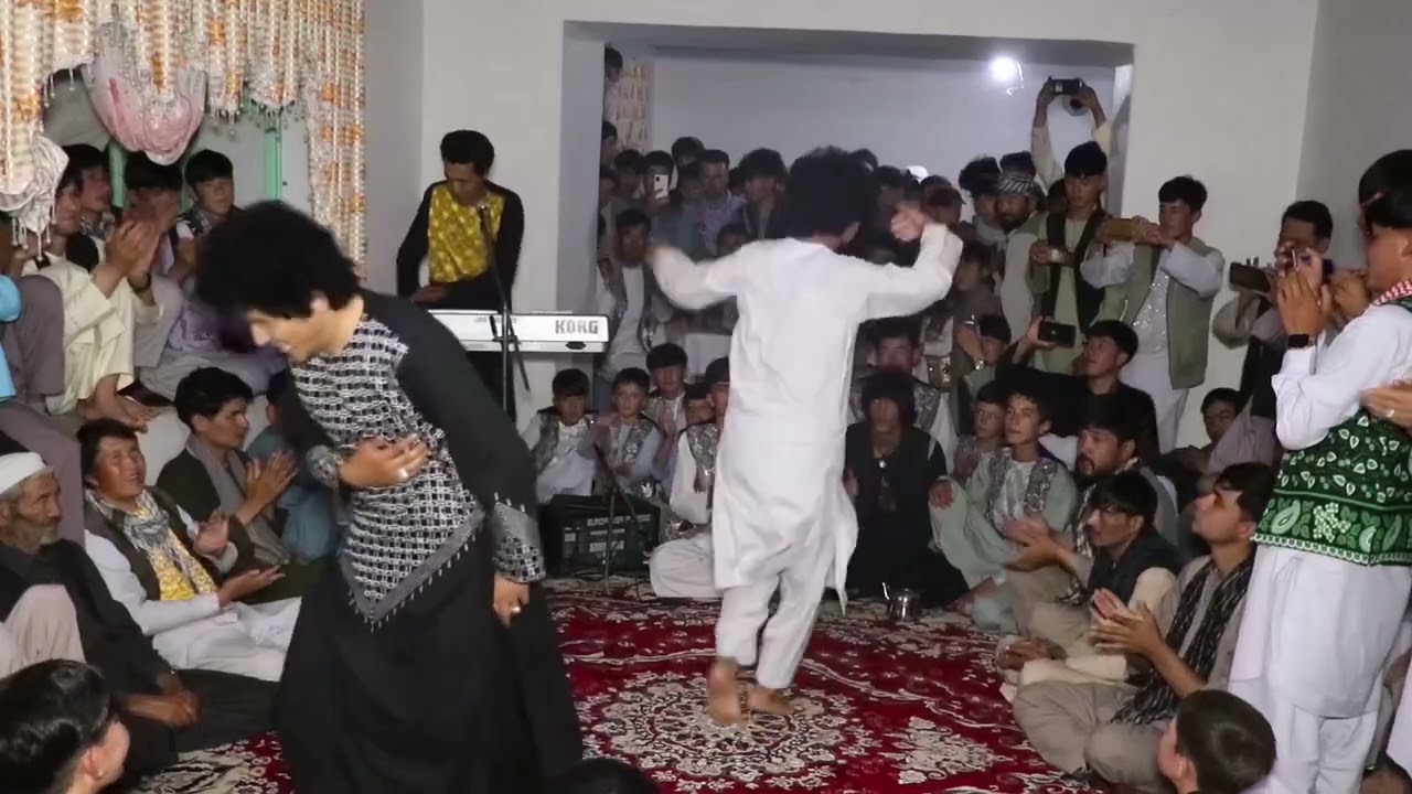 رقص هزارگی از بچای سنگماشه 