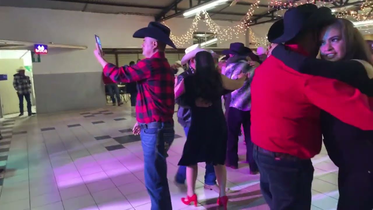 GRUPO NONOAVA OFICIAL  EN ANAHUAC UNA GRAN TARDEADA
