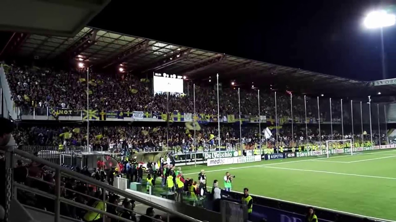 CURVE INFUOCATE: BUTEI HELLAS VERONA