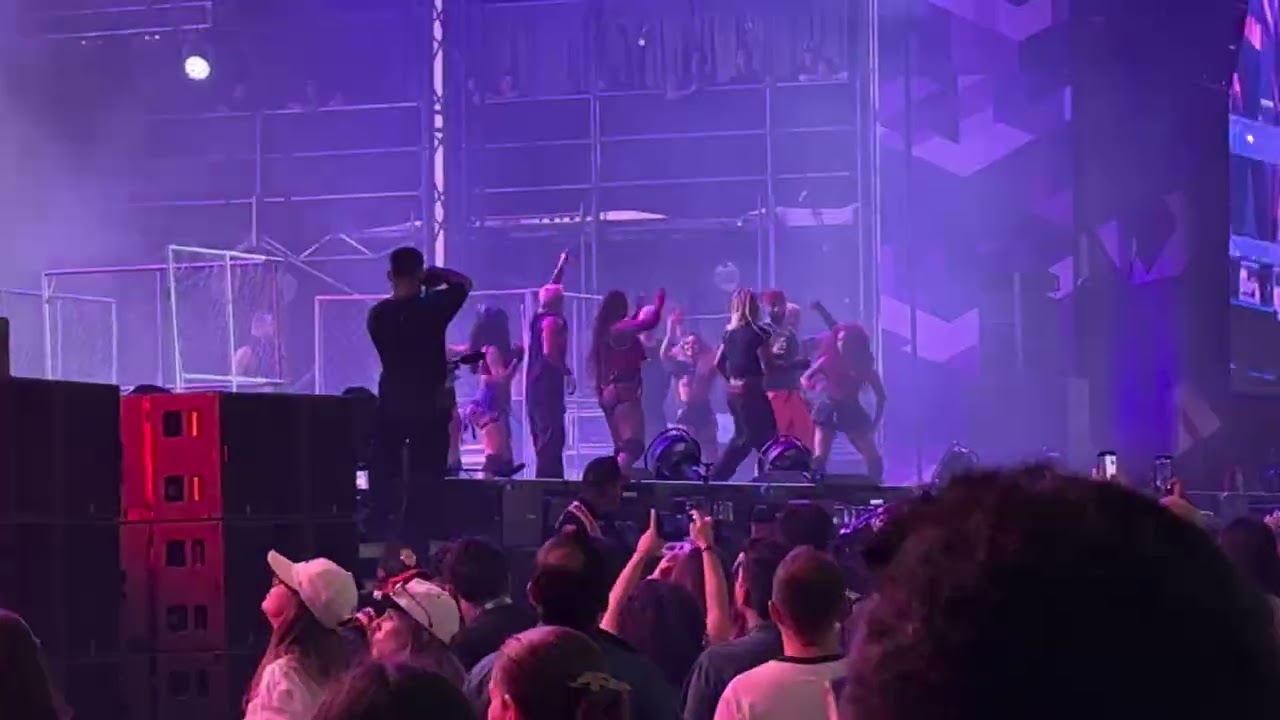Movimento da Sanfoninha. Anitta Tecate Emblema 2024
