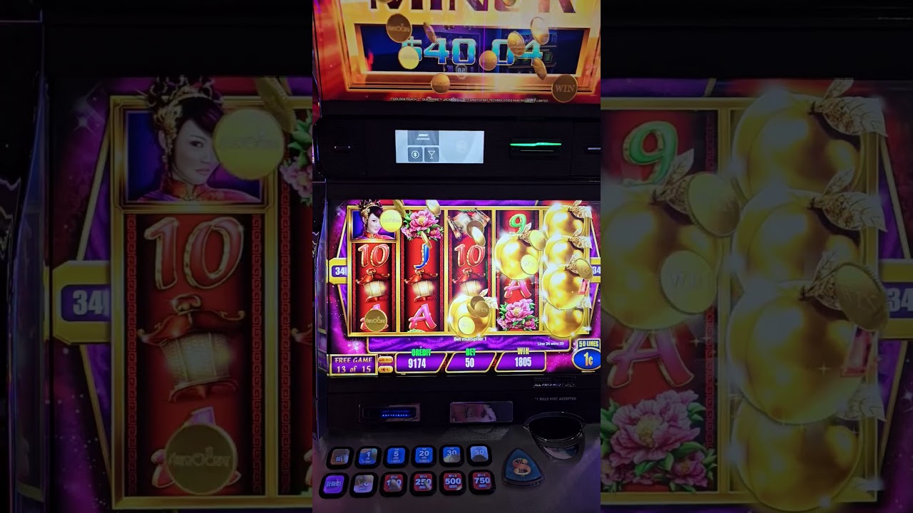 Free spin bonus on Golden Peach! #shorts #slot #casino