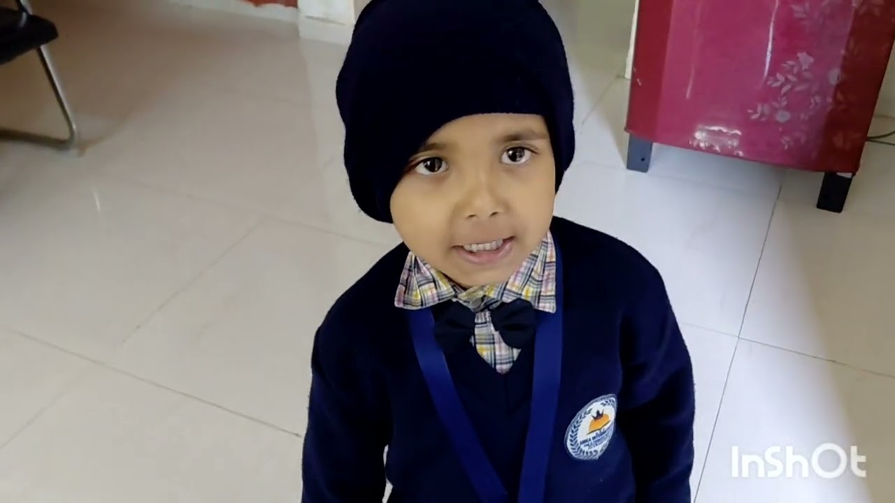 आज बनाई हूं आलू बड़े और बेसन कद्दू की सब्जी... 