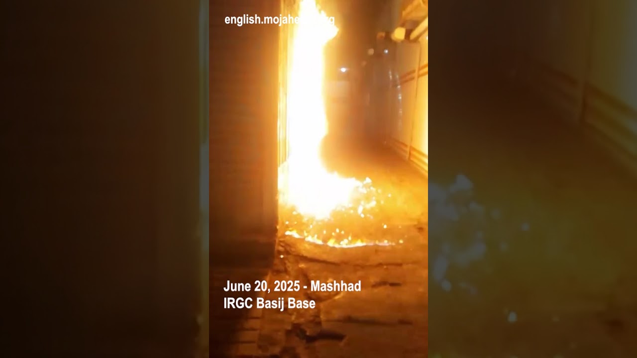 Protesters attack IRGC Basij base in Mashhad | Iran protests