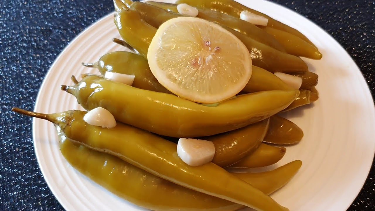 تخليل او ترقاد الفلفل الحار بطريقة روعة ونتيجة اروع 👍 Piments marinés au vinaigre délicieux