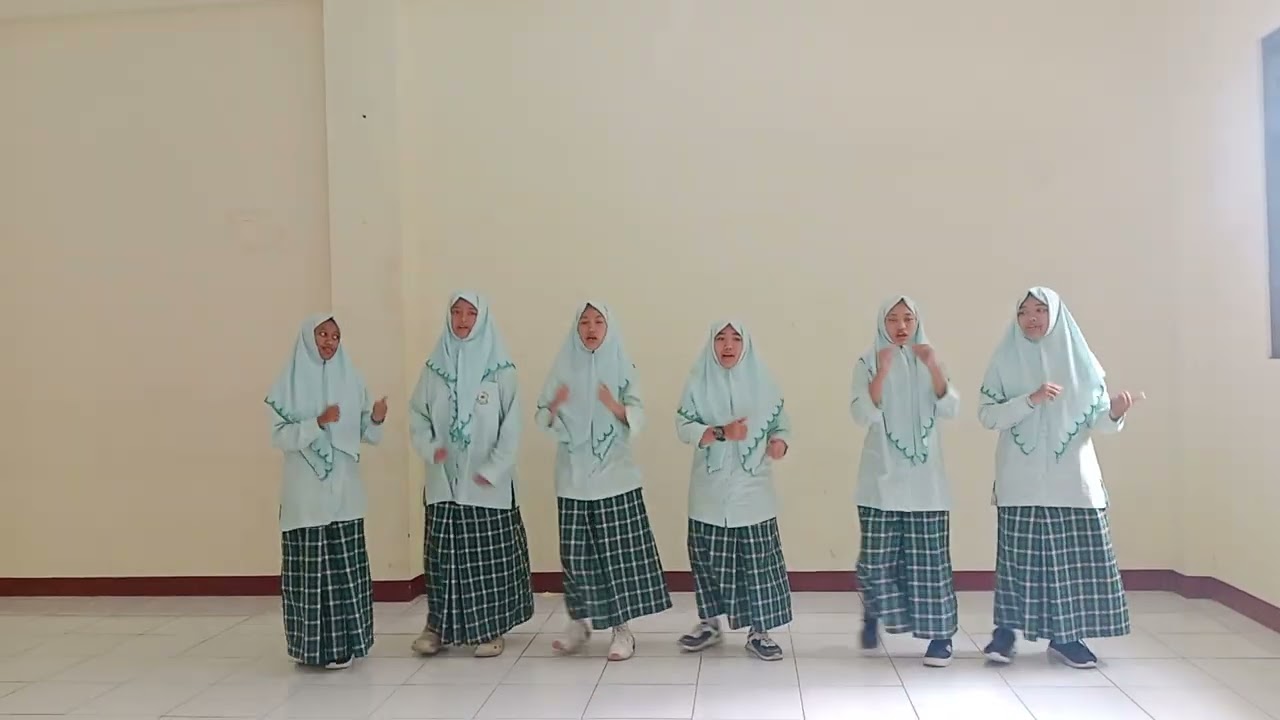 Kelas 7B, Lagu Daerah : Soleram