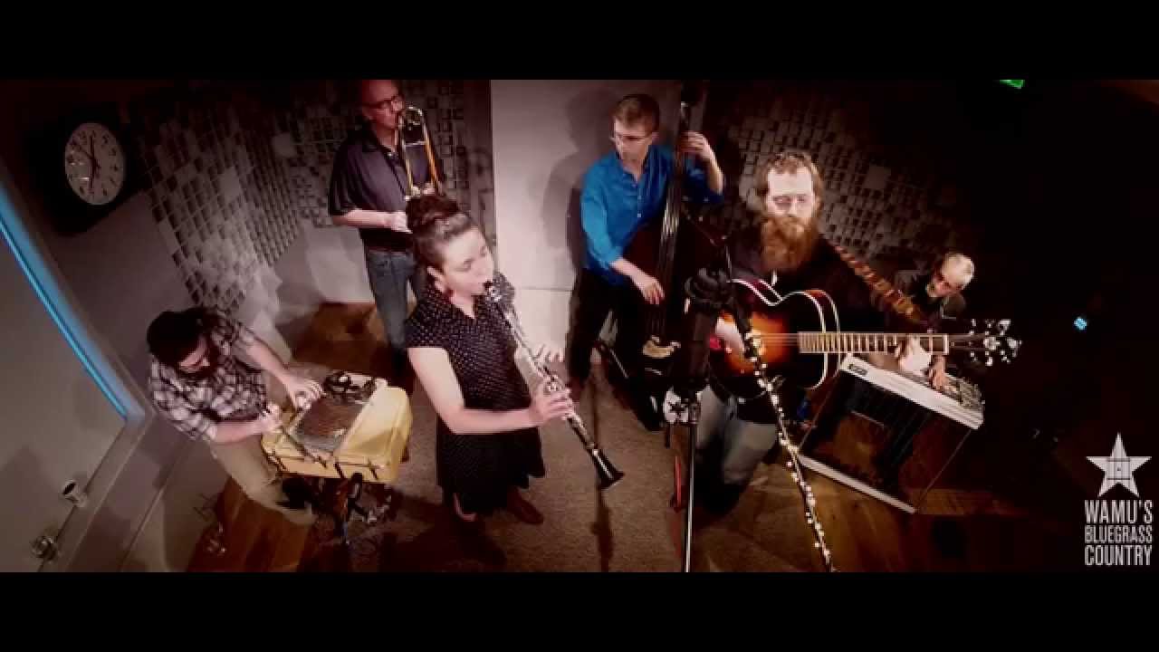Bumper Jacksons - Darkness on the Delta [Live at WAMU's Bluegrass Country]