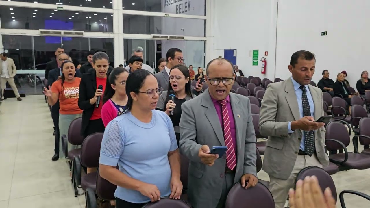 ELIANE DE JESUS NA UNÇÃO DE DEUS GRUPO DA CONGREGAÇÃO SÃO CONRADO 
