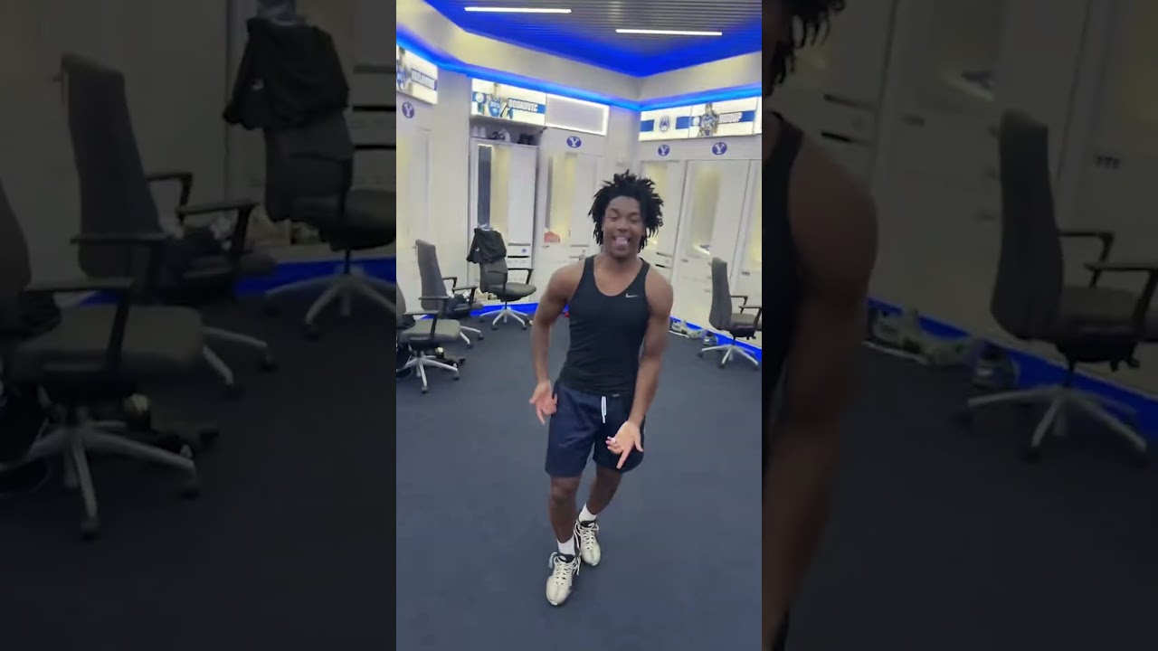 Locker Room Vibes 😂
