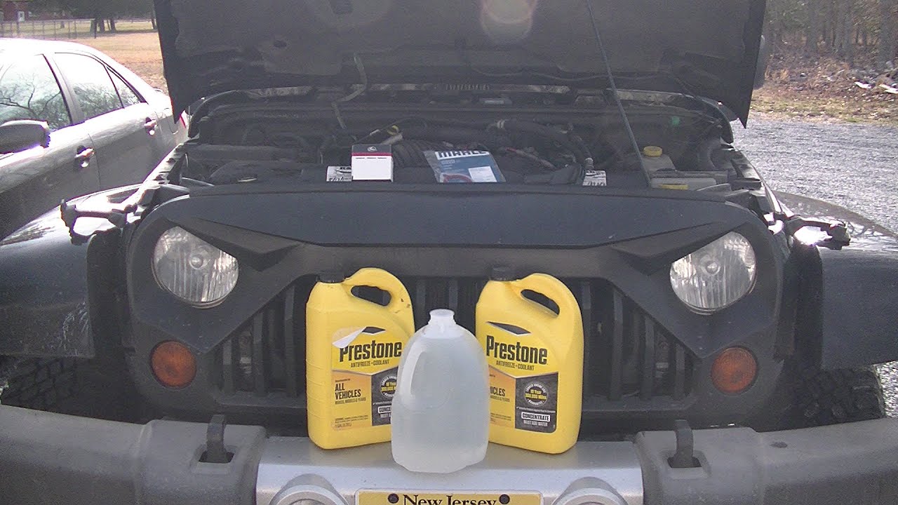 Замена термостата Jeep Wrangler JK 2007-2011 годов!!