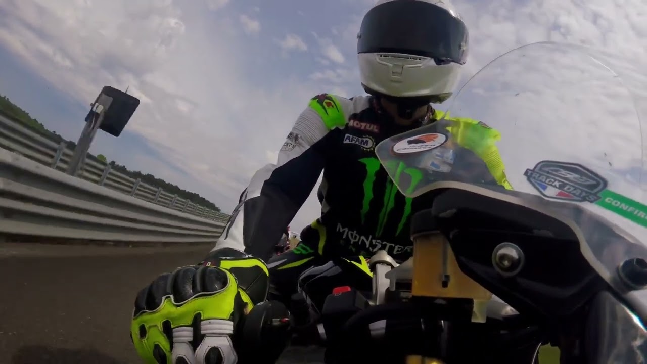 Tour Embarqué sur le circuit de haute Saintonge