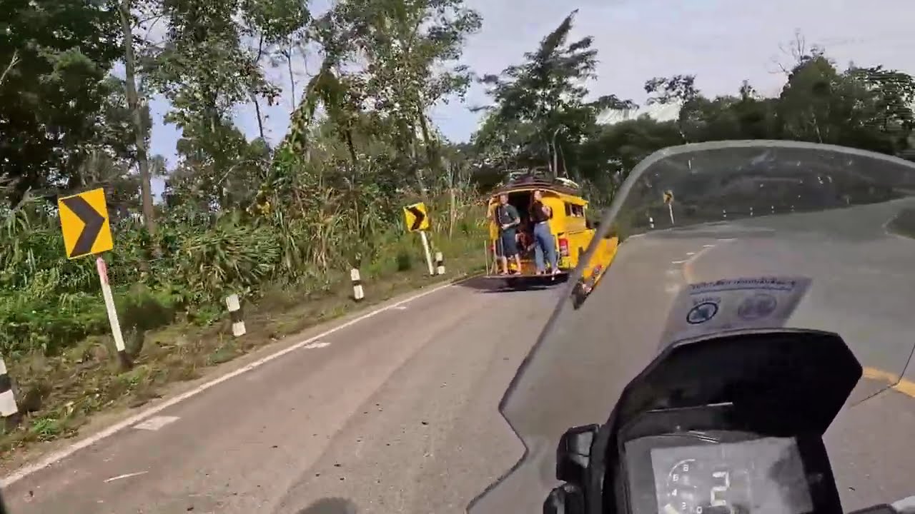 Northern Thailand Motorbike Tour. Day 4 Doi Kiew Lom