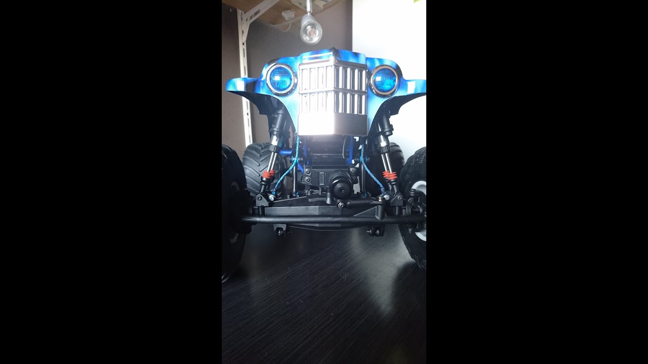 diy rc losi lmt 2.0 son uva digger monster jam monster truck gets limited shock straps installed