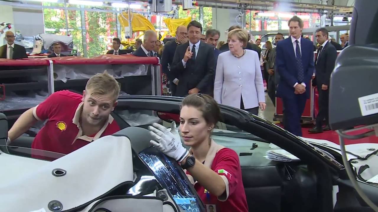 Il Presidente Renzi e la Cancelliera Merkel visitano la sede della Ferrari