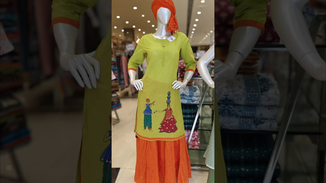 #aakruti #fashion #anantapur #dress  #lehangas #langavoni #fashionstyle #bestcollection #famousshop