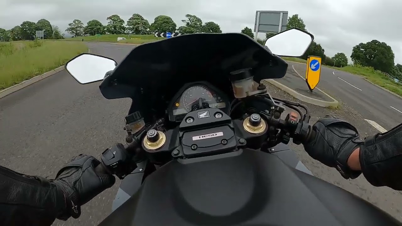 2005 Honda CBR1000RR-5 Walkaround & Test Ride