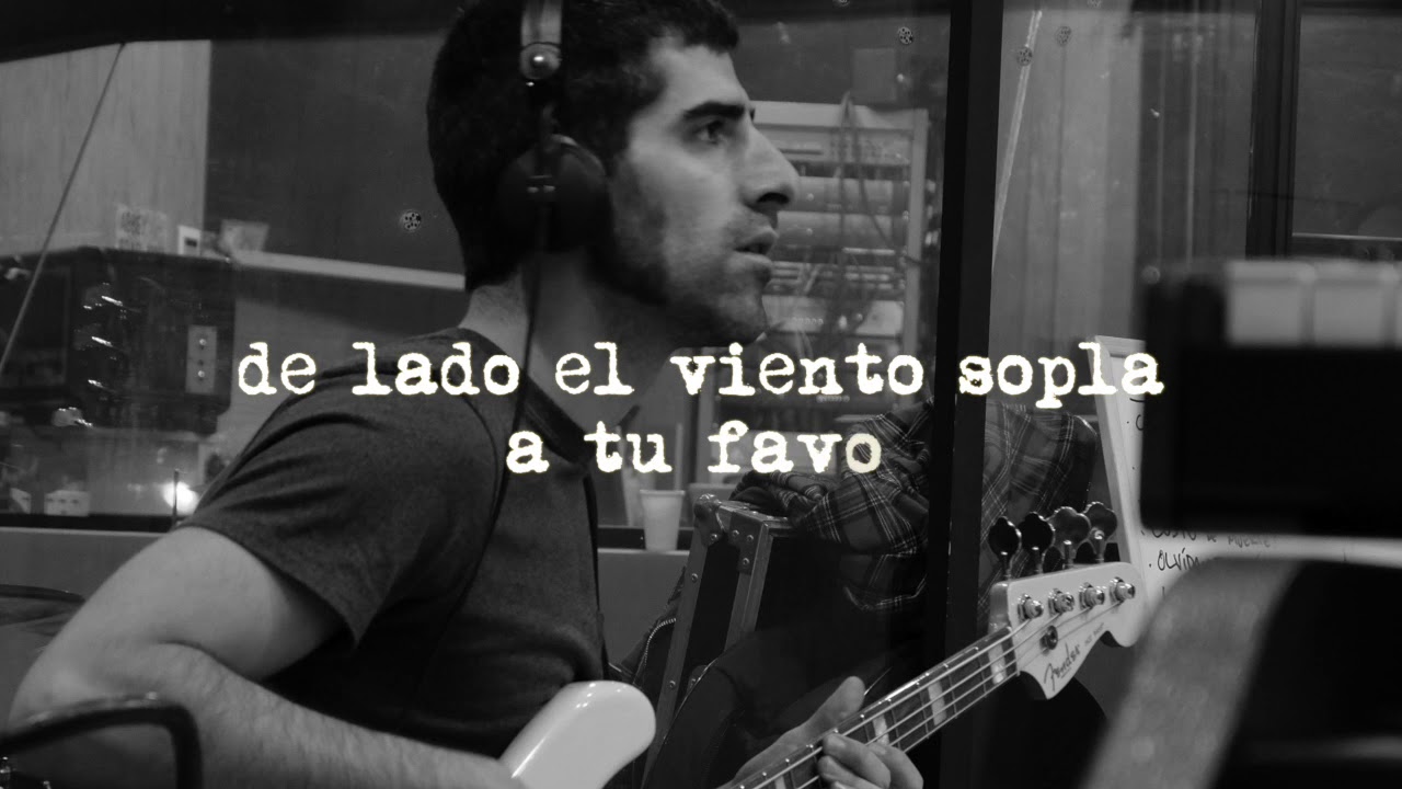 Sidecars - Locos de atar (Lyric Video)