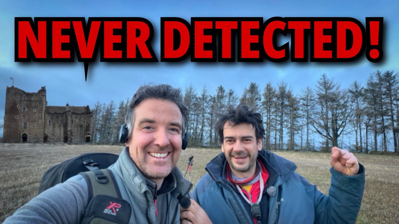 Metal Detecting a NEVER Detected Field!