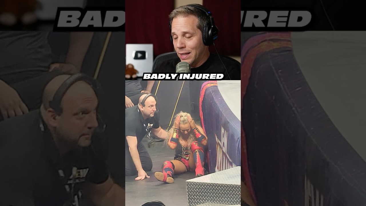 Penelope Ford injured doing a moonsault to the floor leading to an impromptu finish #aew #injury