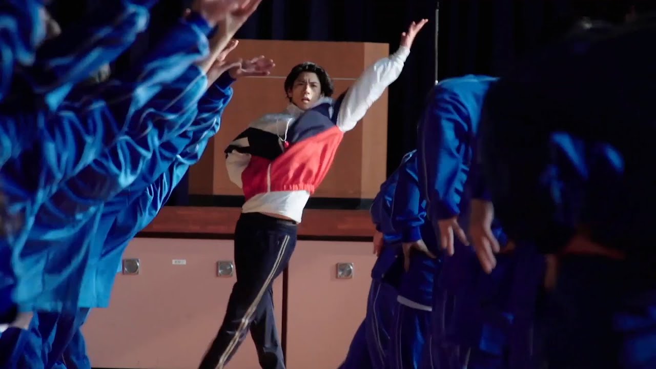 賀来賢人、生徒100人とキレキレダンス！「出来るかな…」不安見せる場面も　メイキング映像が解禁　ソフトバンク新CM「青春放題 PART2」篇