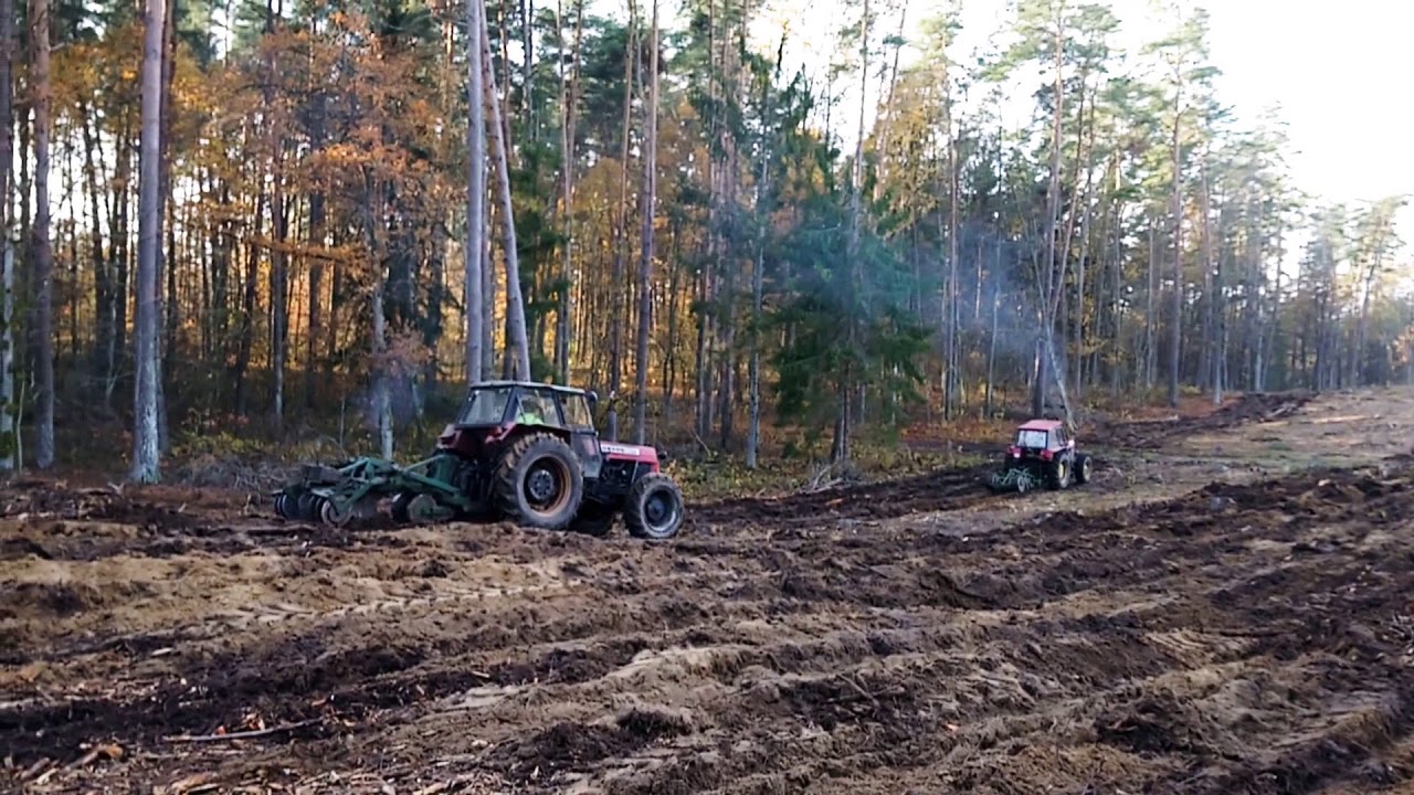 Orka w lesie/ pług dwuodkładnicowy z pogłębiaczem LPz-OTL/ Ursus 1204 i 1224