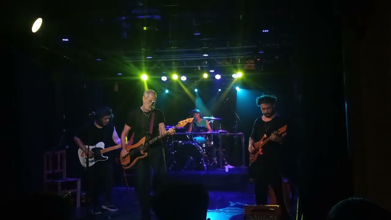 El Peor Bajista del Mundo - en vivo sala 
