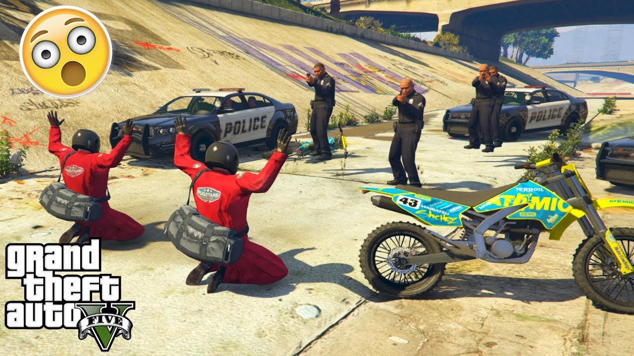 GTA 5 - What Happens if You PLAY AS THE POLICE DURING A HEIST
