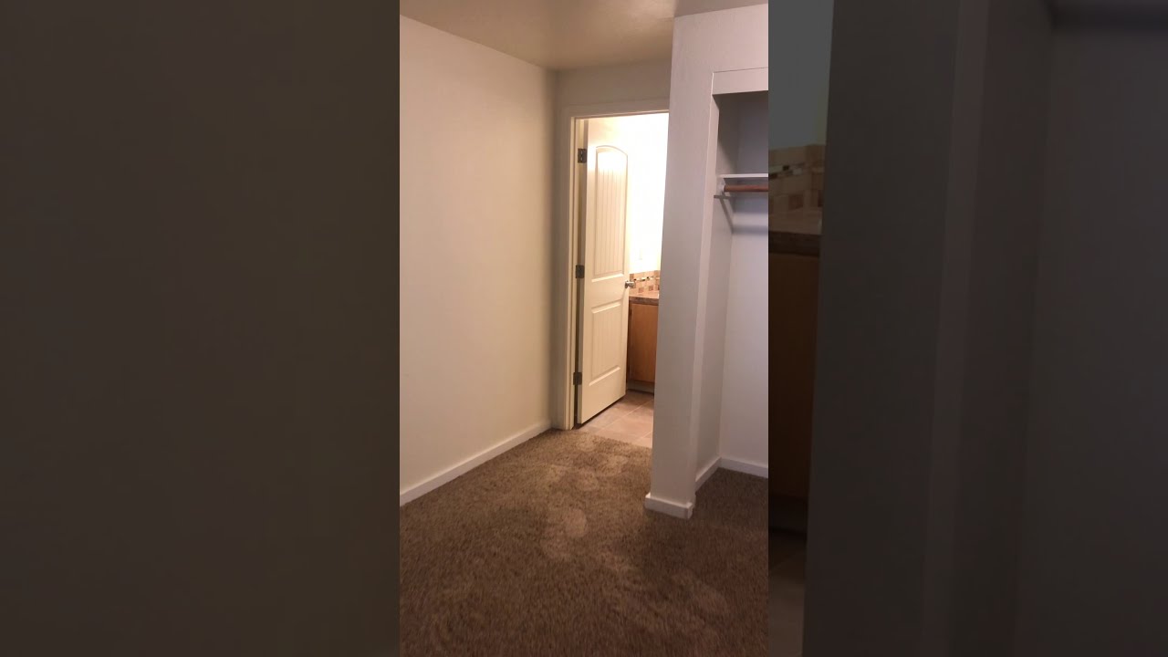 Tour of 1,050 SQ FT 2 Bedrooms/2 Bathrooms Apartment Home