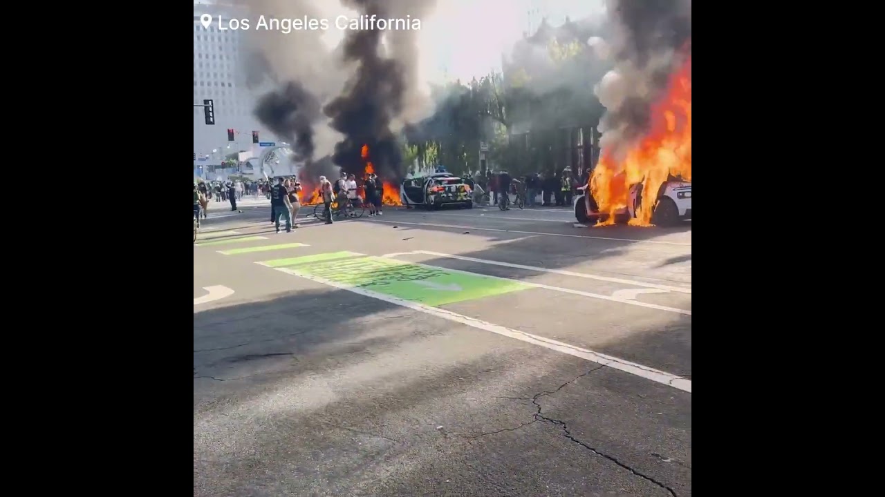 Los Angeles stands united against ICE raids. #latestnews #Ice #protest #mexico #illegal #help #viral