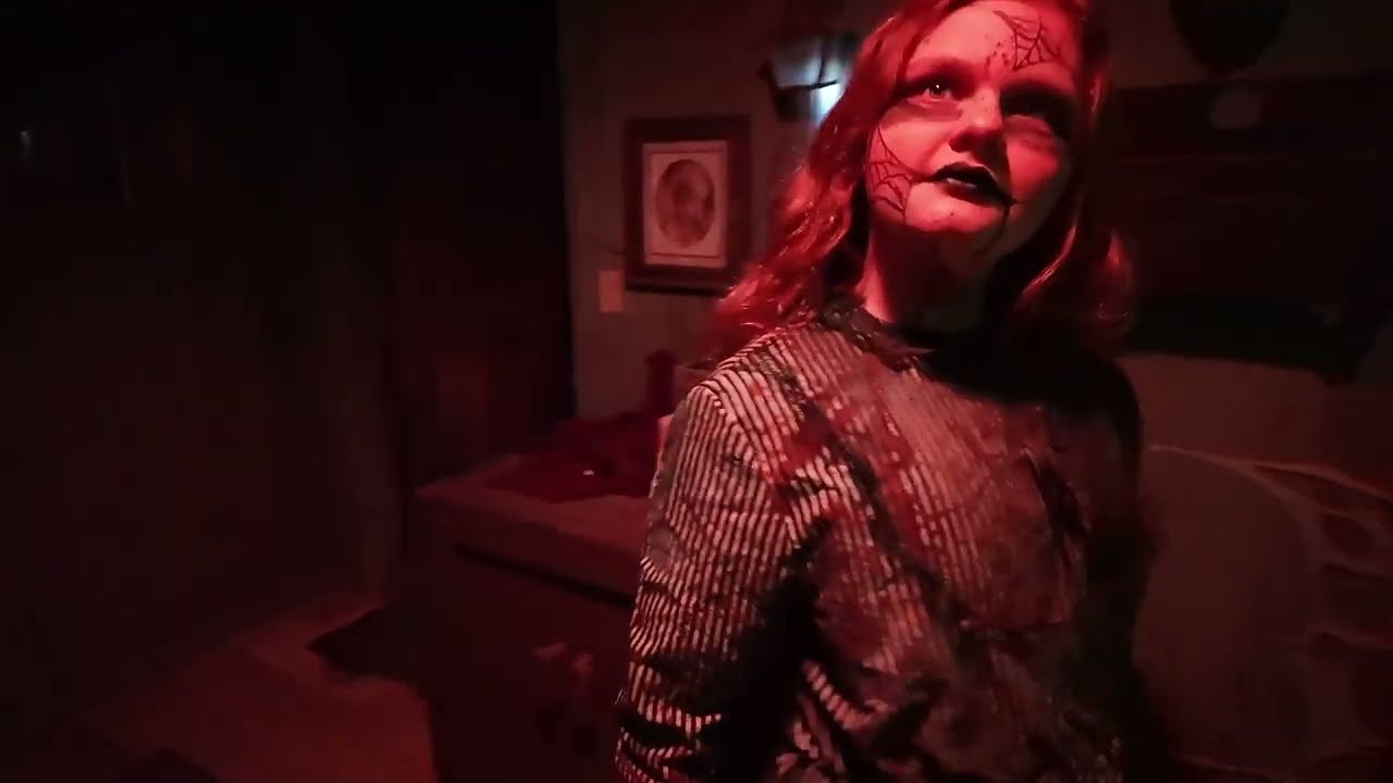 13 Stories Haunted House - Georgia&rsquo;s Most Classic Halloween Haunt - ZOMBIE LASER TAG MAZE WalkThru!