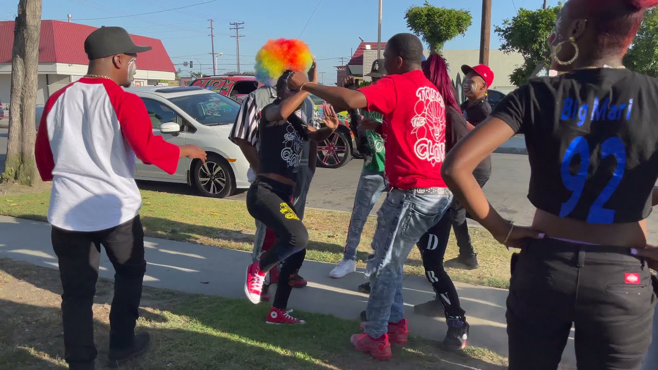 OH SHE DIDN'T NEED HER SQUAD 2 HYPE HER UP |FOLLOW @TOMMYHOTGIRLZTV @TOMMYTHECLOWN