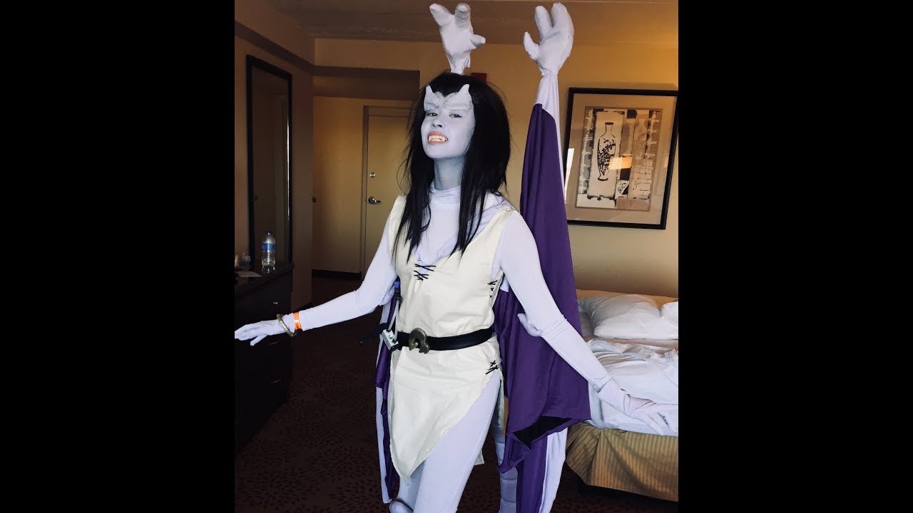 Angela Gragoyles Cosplay Time-lapse