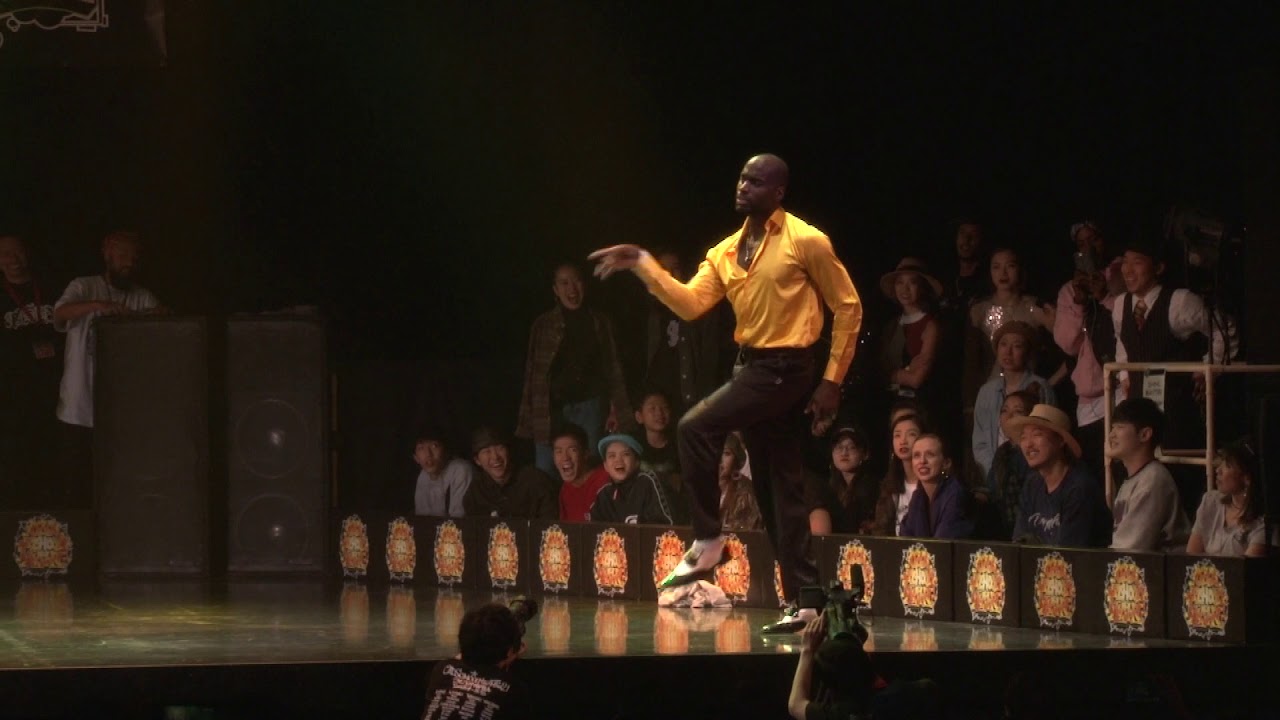 NANAKA vs Bagsy_OLD SCHOOL NIGHT VOL.21_WAACKING 1vs1 BEST8 BATTLE