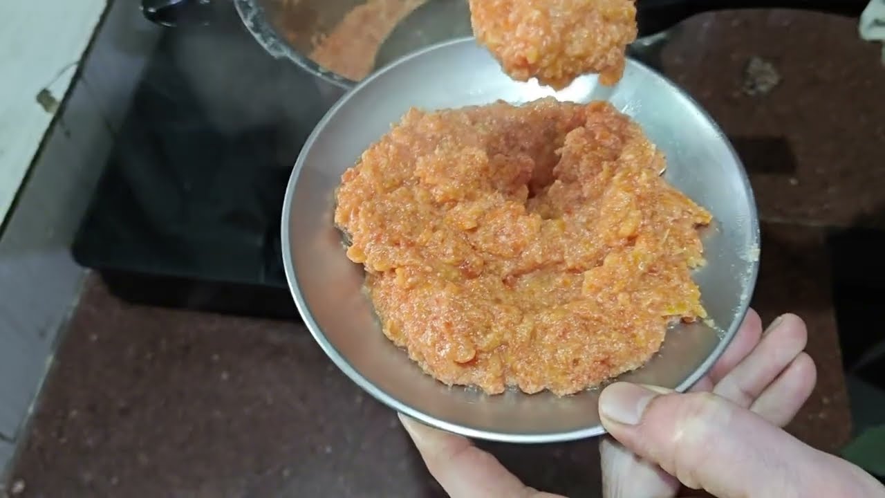 🥕 गाजर का हलवा तैयार आधे घंटे में बिना चीनी बिना मावे के