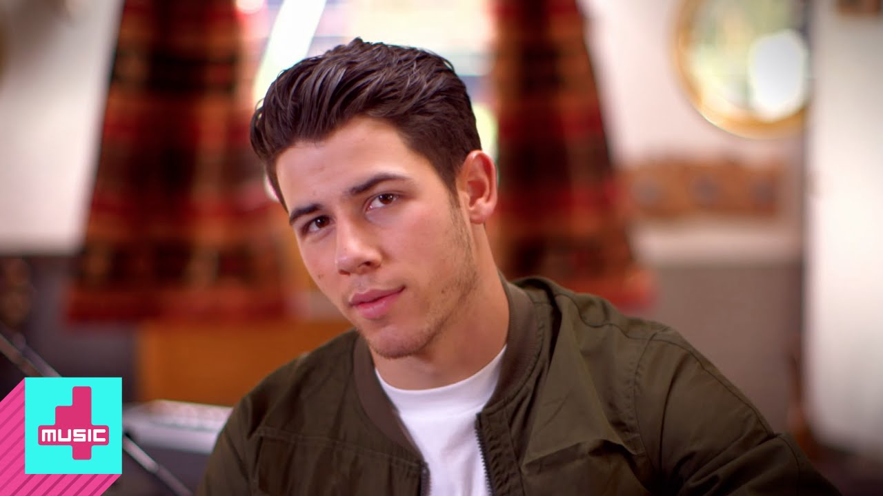 Nick Jonas talks his first kiss | Star Stories