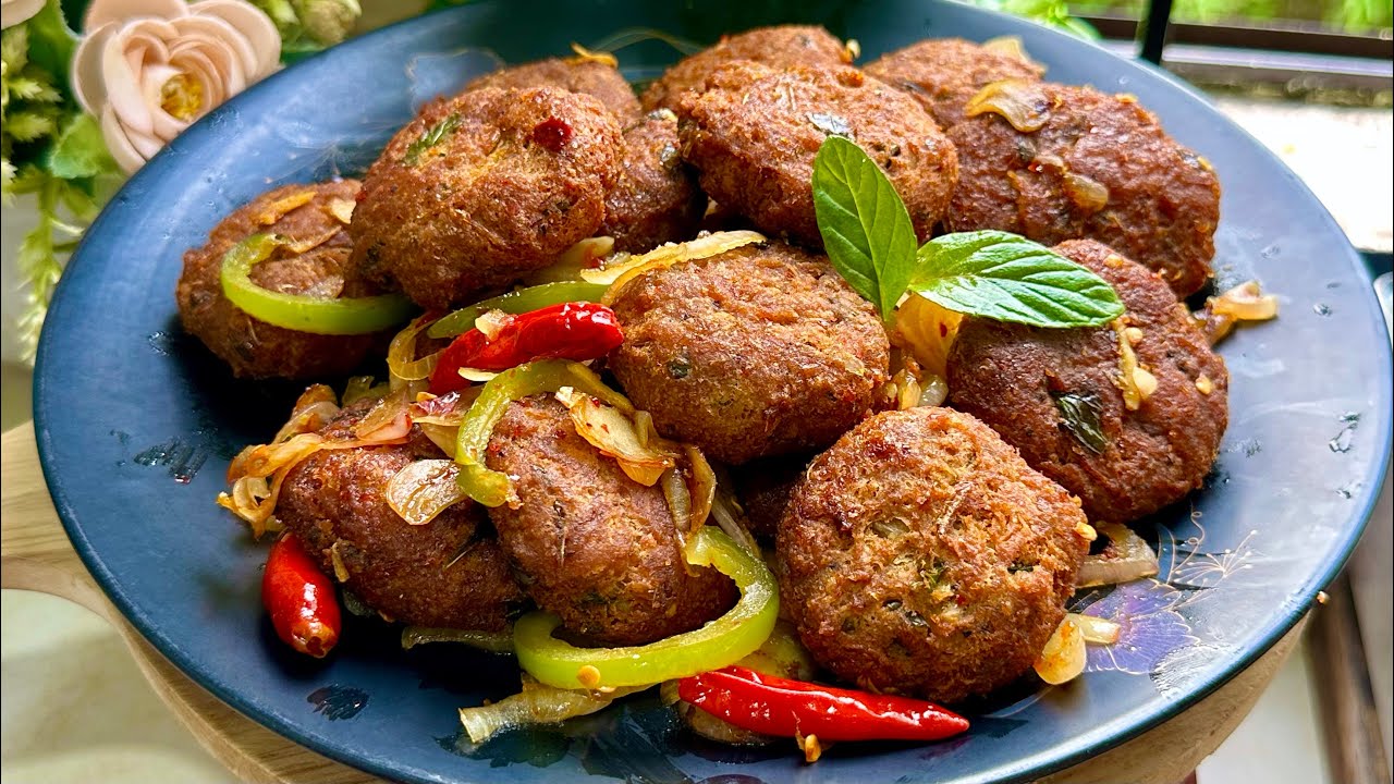 Eid Special NEW SHAMI KABAB Recipe শামী কাবাব( স্পেশাল মসলা ছাড়া ঘরে থাকা মসলা দিয়ে) ॥ Beef Tikia
