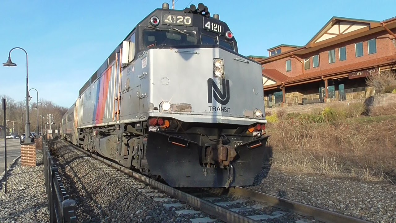 Train 1055 at Towaco 3/30/21
