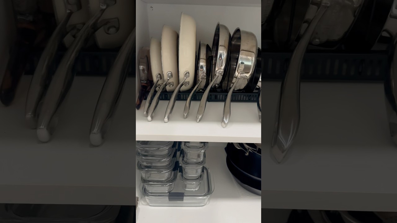 Pots & Pans Organization 👩&zwj;🍳 #amazonfinds #potsandpans #kitchenorganization #kitchenhacks