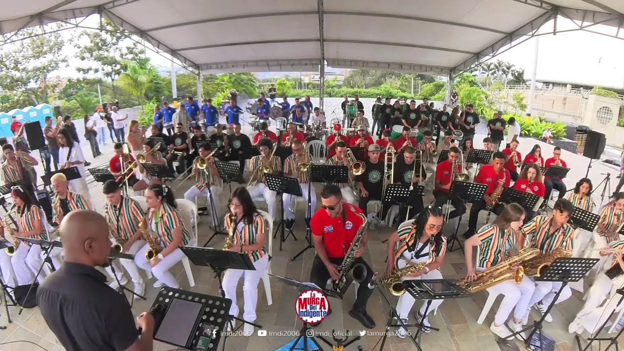 “ASI SUENA EL FUTBOL 2” | LA MURGA DEL INDIGENTE Y LA RED DE MÚSICAS DE MEDELLÍN
