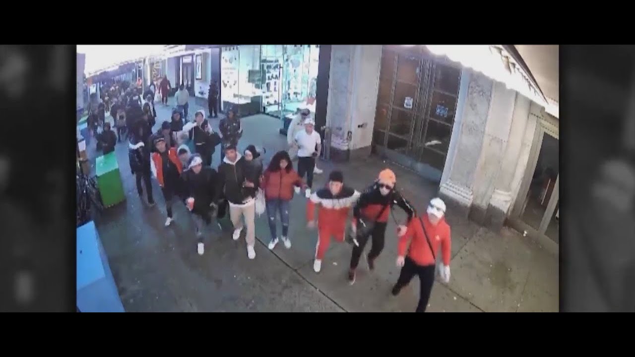 Body-camera footage shows chaotic lead-up to Times Square brawl between police and migrants
