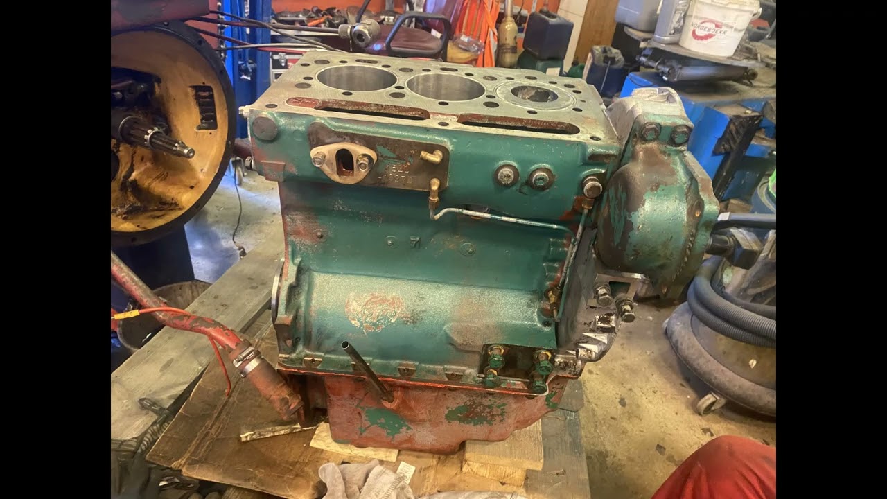 BM Volvo 430 engine rebuild