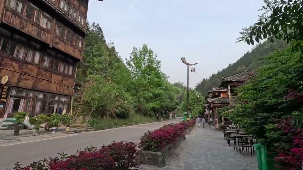 Прогулка по деревне Тысячи Мяо в Сицзяне | Walking in Thousand Miao Village