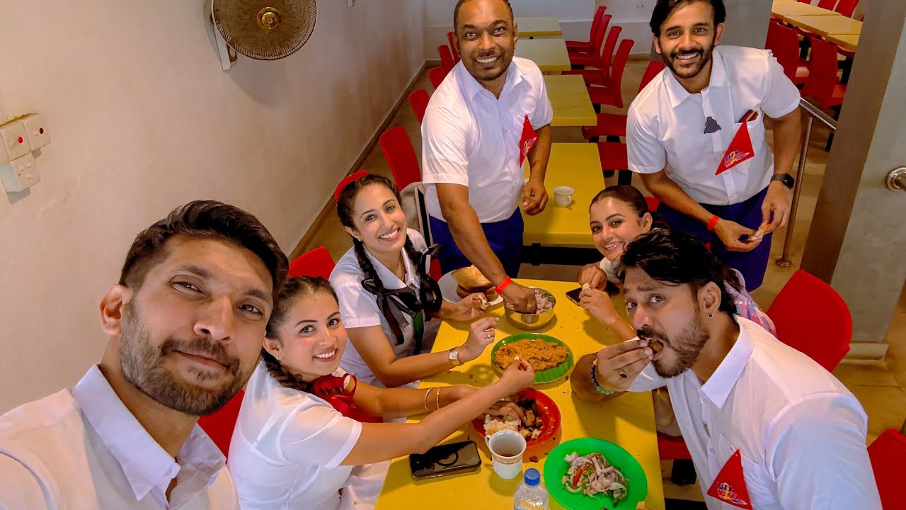 අපි ආයෙත් ඉස්කෝලෙ ගියා| Back to School| ඒක නම් මාර දවසක් |හිනා වෙලා පන ගියා🤣- Sangeeth Dini vlogs 