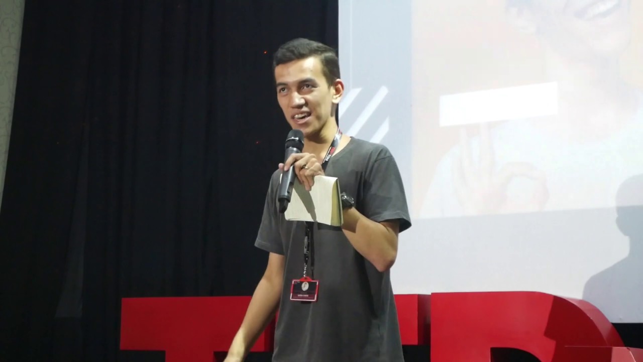 English is hard, or is it? | Aaron O'Brien | TEDxTSM