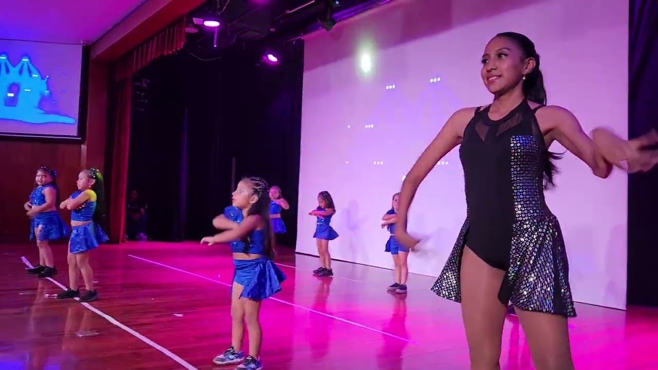 DANCE PIROUETTE