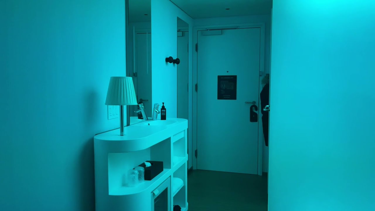 CitizenM Bowery - Room Walkthrough
