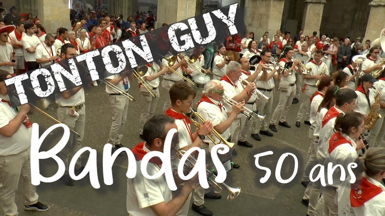 TRADITIONNEL par la banda Les SANS SOUCIS ambiance cloîtres dimanche CONDOM 2023