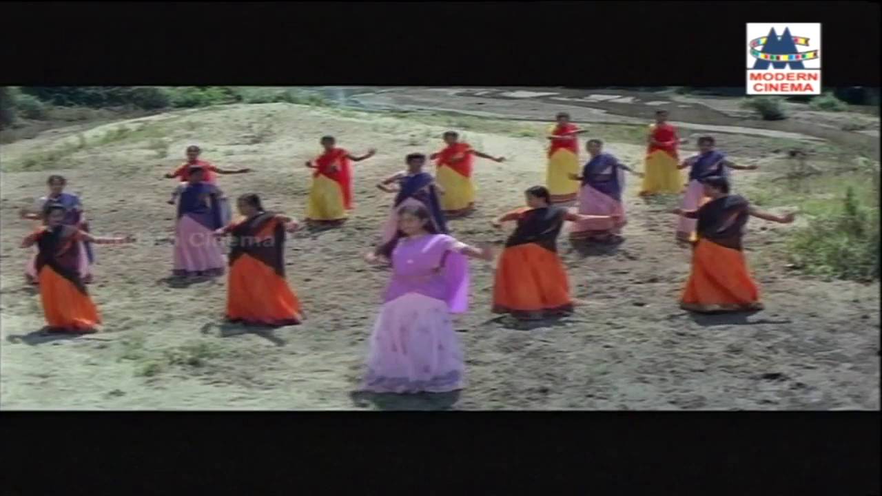 Kottunga Kottunga Kummi Song   Rajavin Parvaiyile Vijay